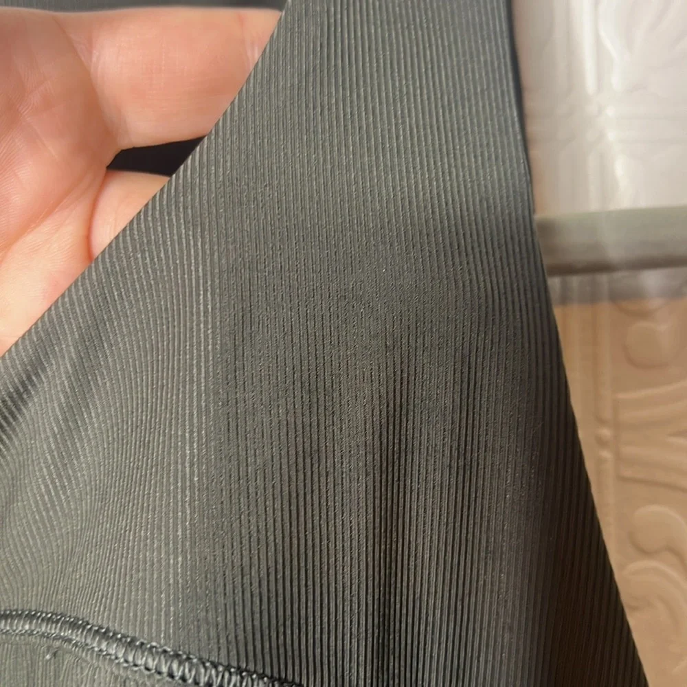 Spanx Go Lightly Ribbed Tie Back Tank Dark Olive Green SZ S - Picture 10 of 10
